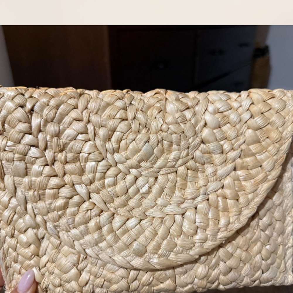 Elegant Natural Woven Clutch